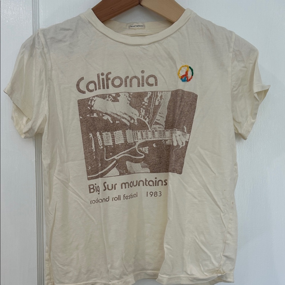 MOTHER Cream Short Sleeve 'California Big Sur Mountains' Graphic Tee